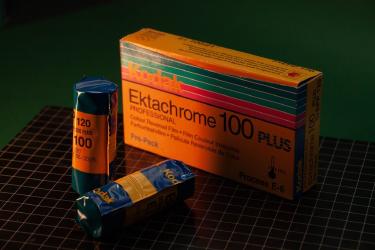 Endocrine Disruptors in Cosmetics and How to Avoid Them